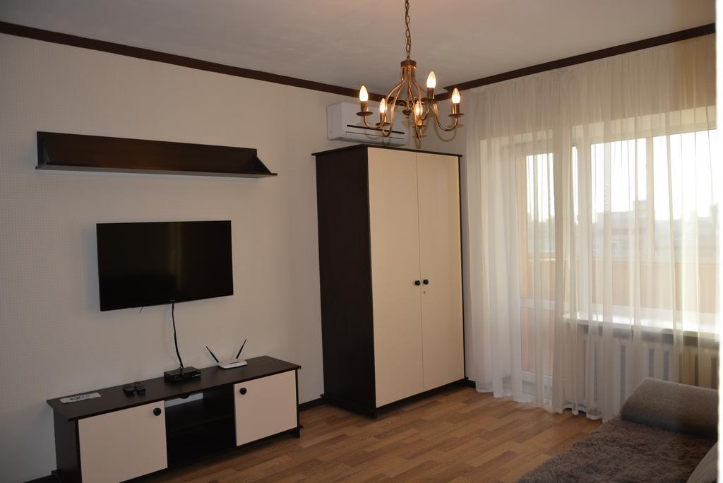Apartments In The Heart Of Dnyipropetrovszk Kültér fotó